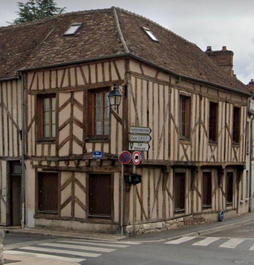 Le Marais Vous - Duplex En Centre-Ville. Provins Exterior foto